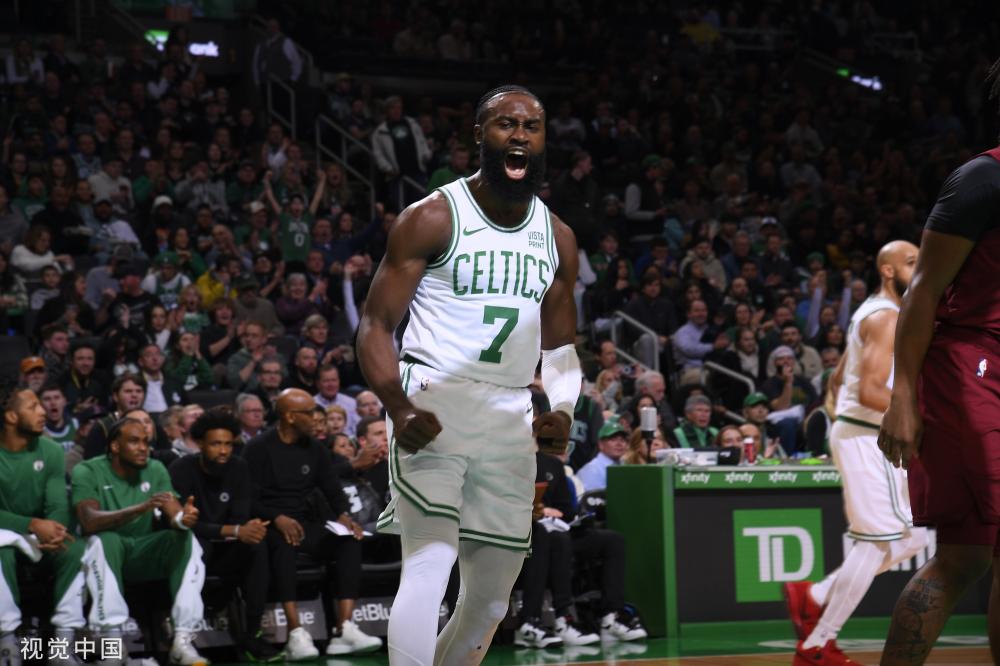 引人注目的 引人注目的